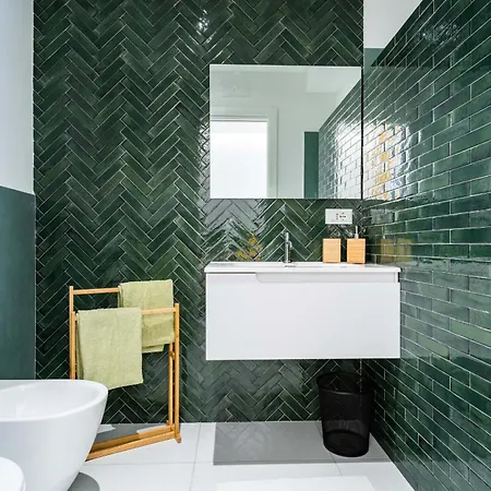 - Alice فيلة سورينتو